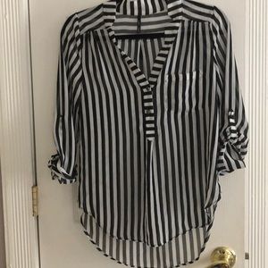 Forever 21 Black and white top